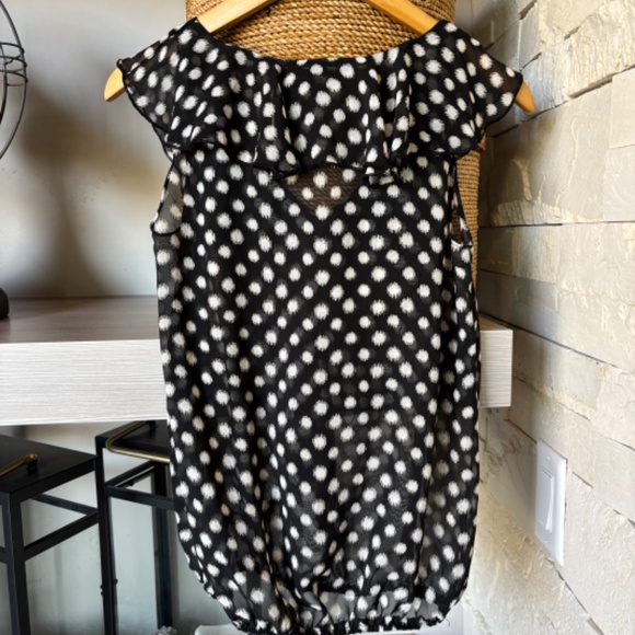 Polka Dots: Dressy Sleeveless Top with Ruffles and elastic waist - Picture 3 of 5